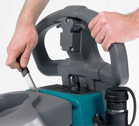 T2 Fregadora de suelo compacta de conductor acompañante alt 3